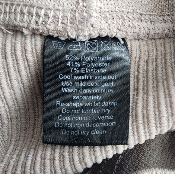 Alphalete Compression Leggings Size Small Brand Spell Out. - Picture 8 of 8